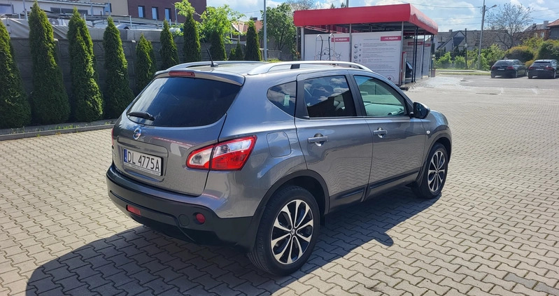 Nissan Qashqai cena 35700 przebieg: 200000, rok produkcji 2012 z Wyrzysk małe 137